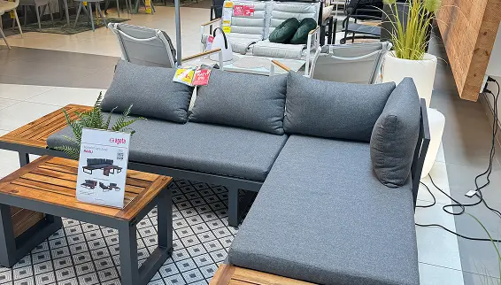 North America National Retailer